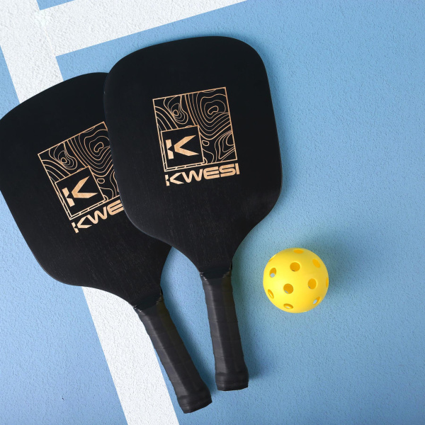 Pickleball Set w. Engraved Logo