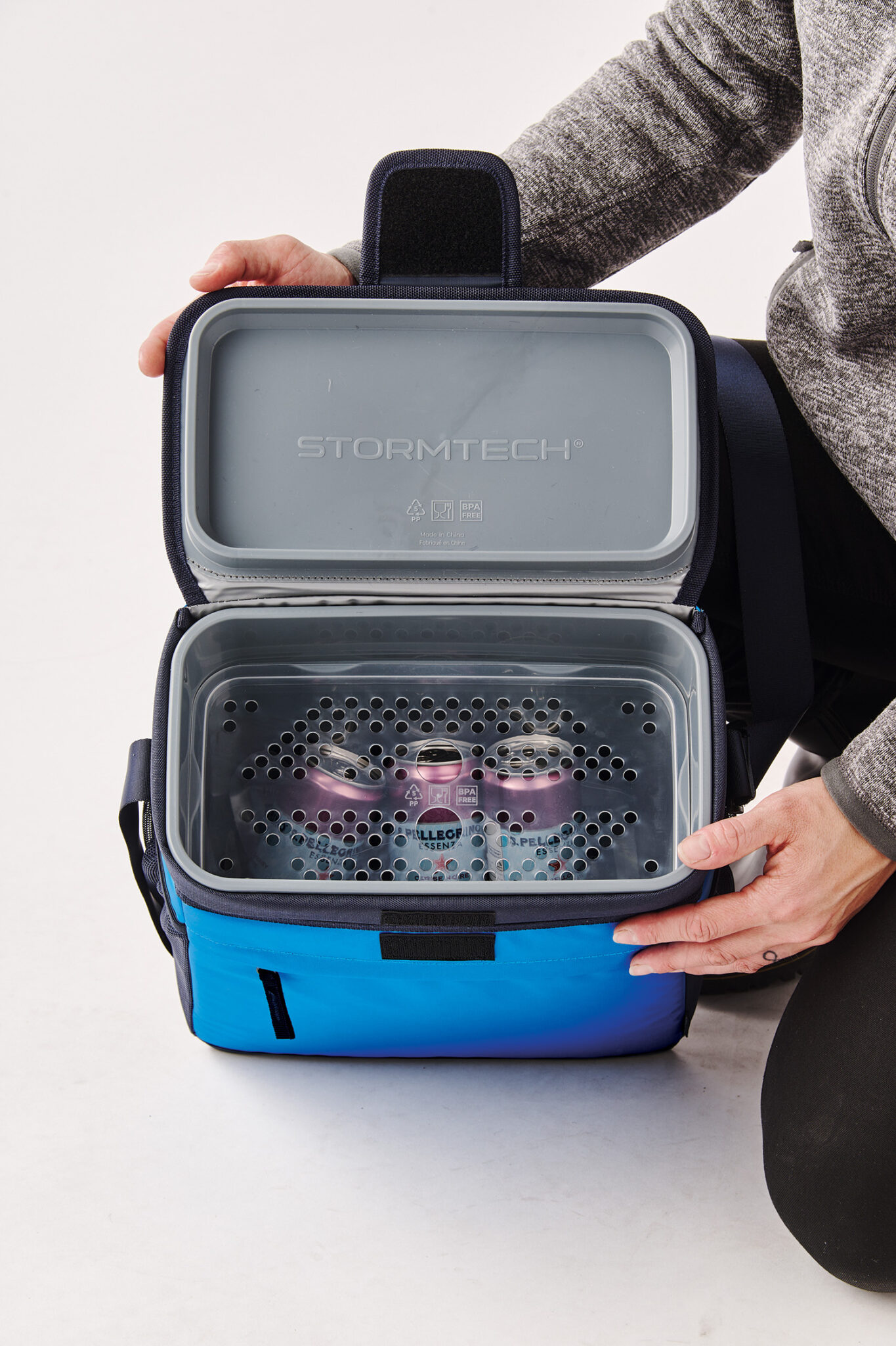 Stormtech Magellan Cooler Bag 16 Can 5 Stormtech Magellan Cooler Bag 16 Can - Image 5